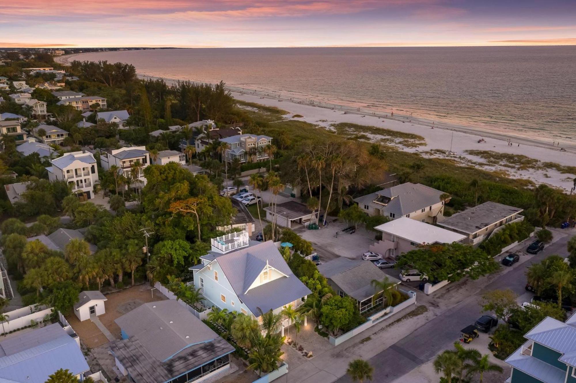 Water Colors Villa Anna Maria Exterior photo